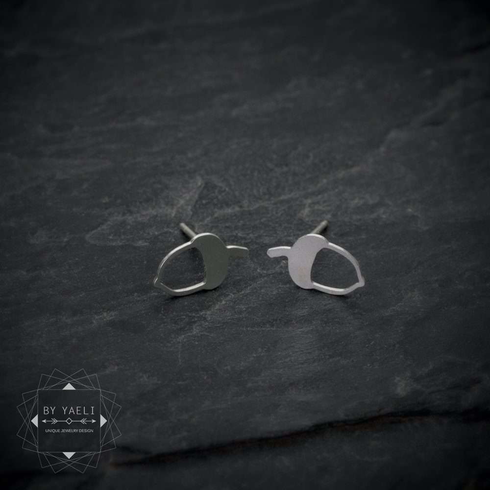 Acorn earrings – dainty acorn stud earrings, silver minimalist tiny acorn post earrings
