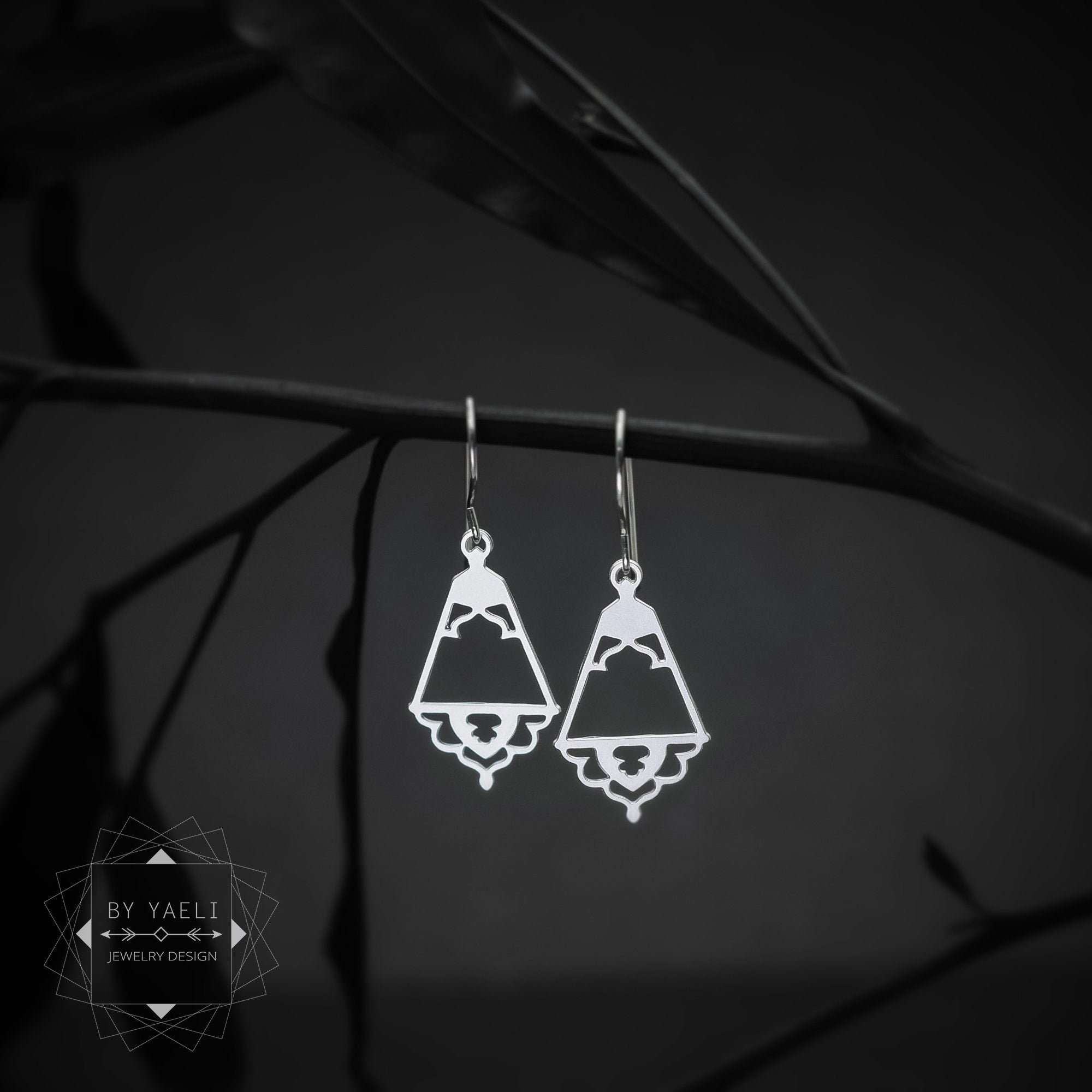 Dangle earrings silver minimalist earrings