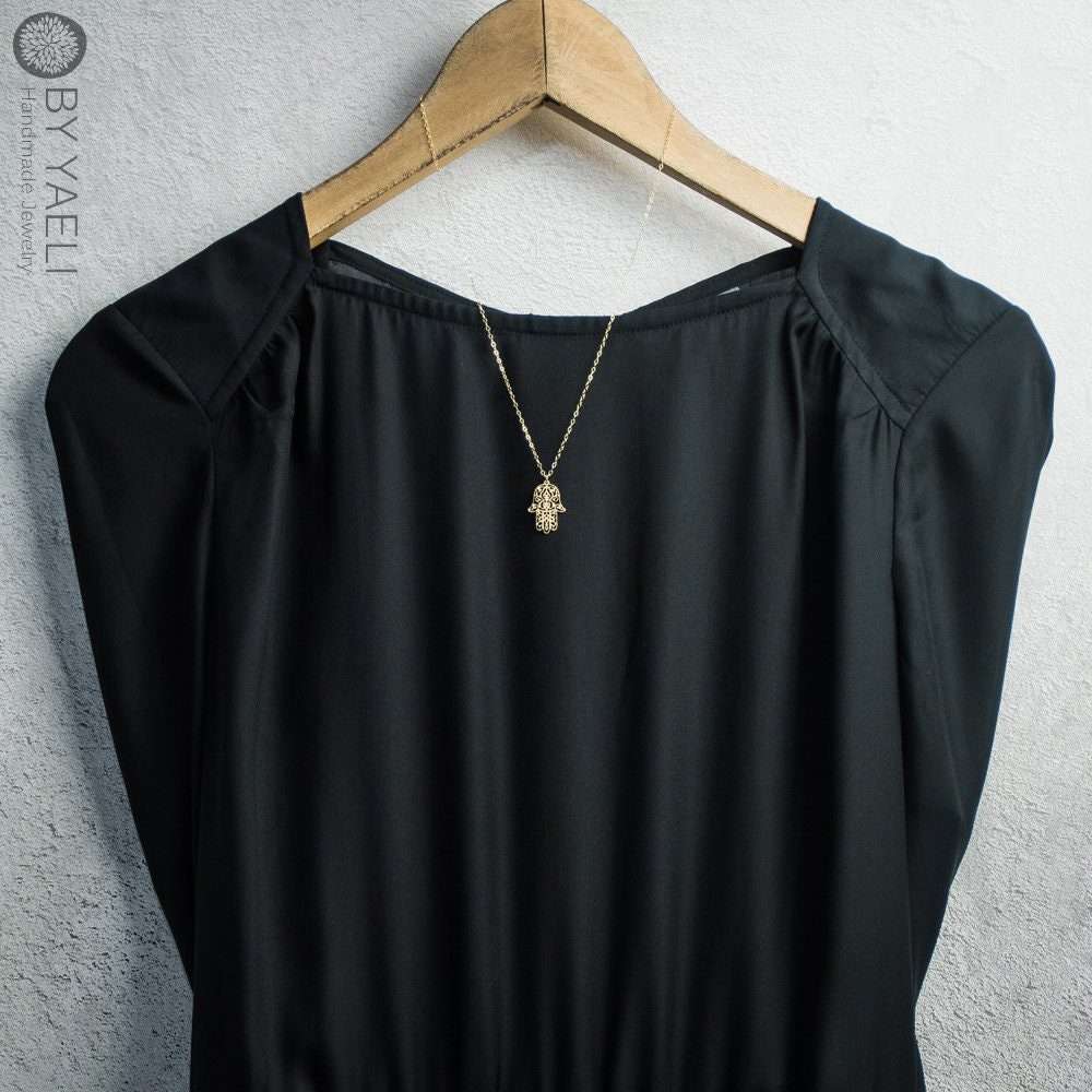 Hamsa necklace hamsa pendant gold hamsa jewelry protection necklace hand charm necklace