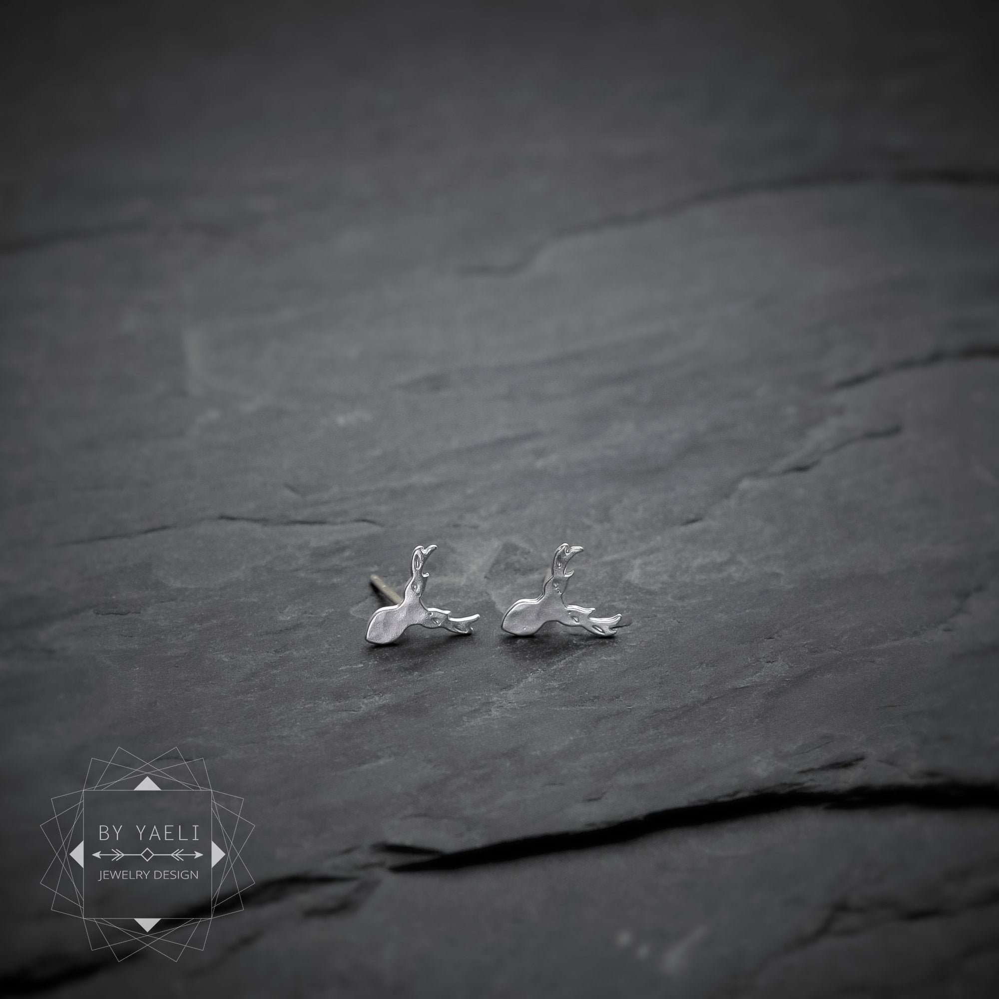 Deer earrings tiny deer head stud earrings silver deer post earrings