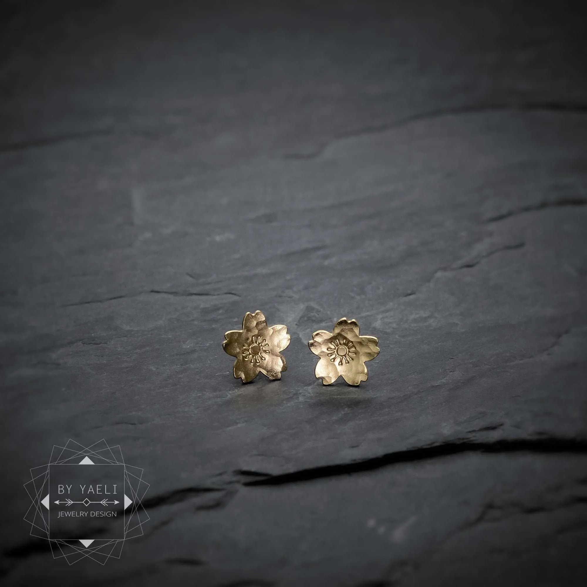 Flower earrings gold stud earrings Sakura earrings gorgeous Japanese post earrings