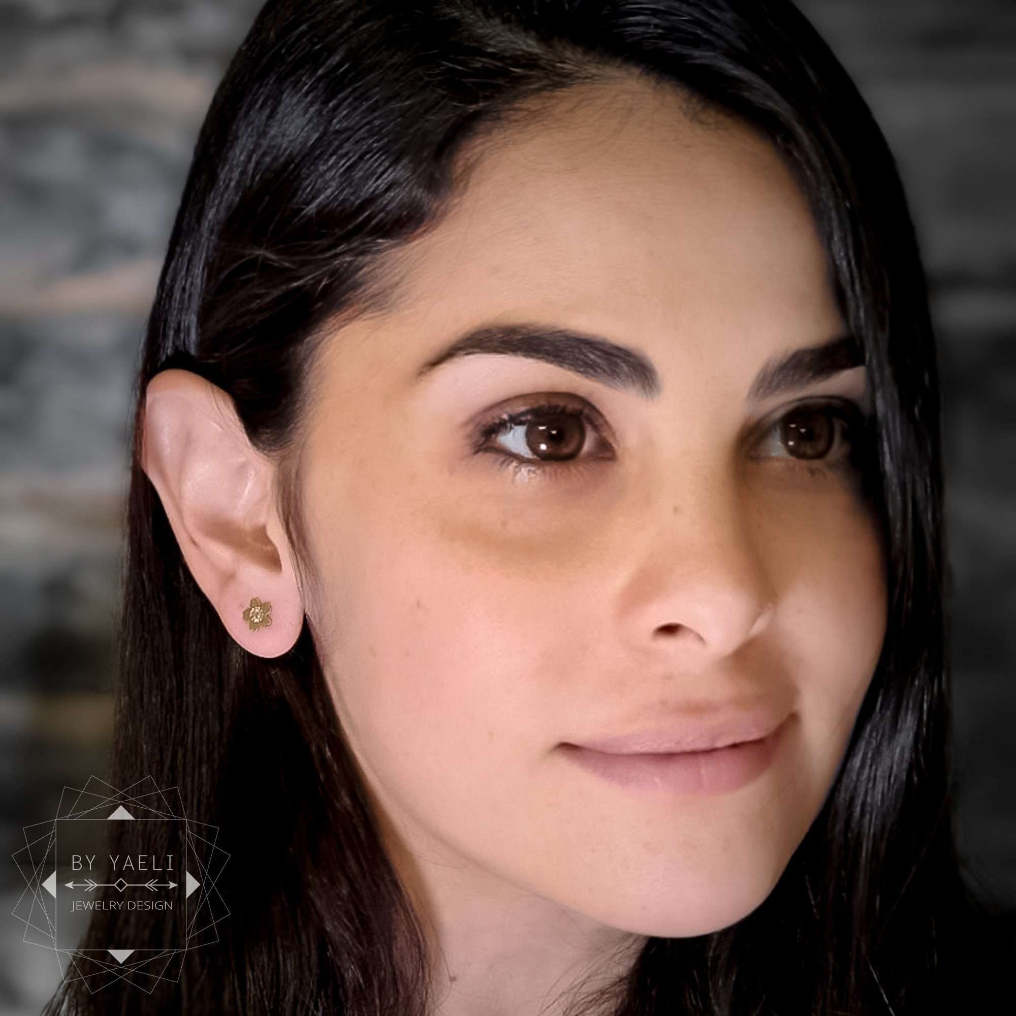 Flower earrings tiny Sakura stud earrings gold Japanese Sakura earrings