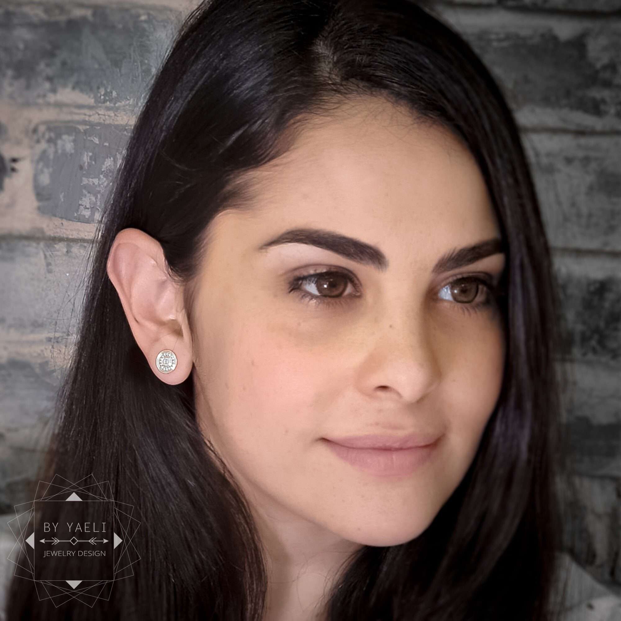 Disc earring circle stud earrings silver disc stud earring