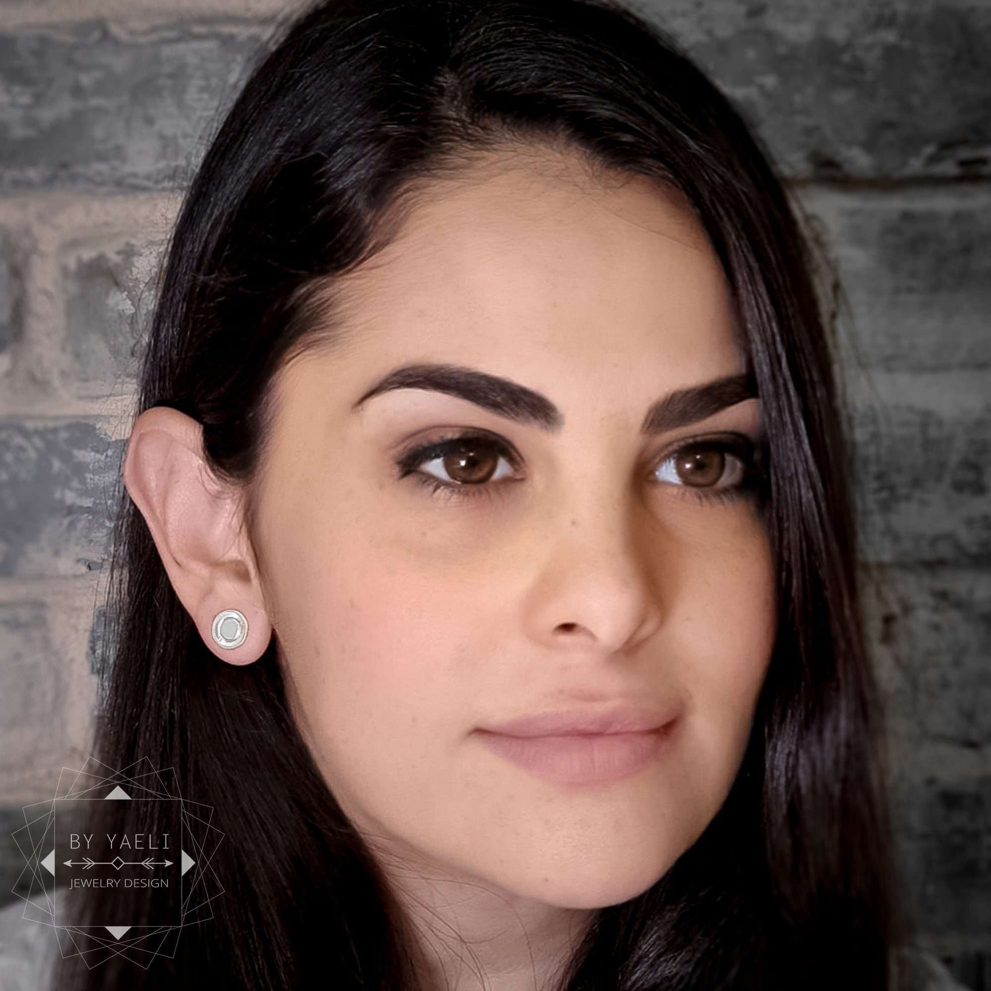 Circle stud earrings geometric earrings silver minimalist circle post earrings