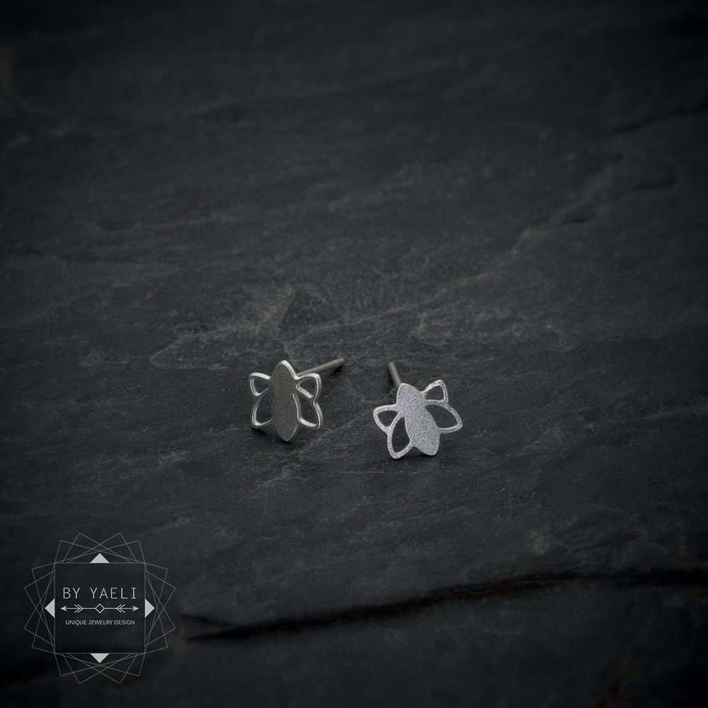 Flower earrings flower stud earrings silver minimalist earrings