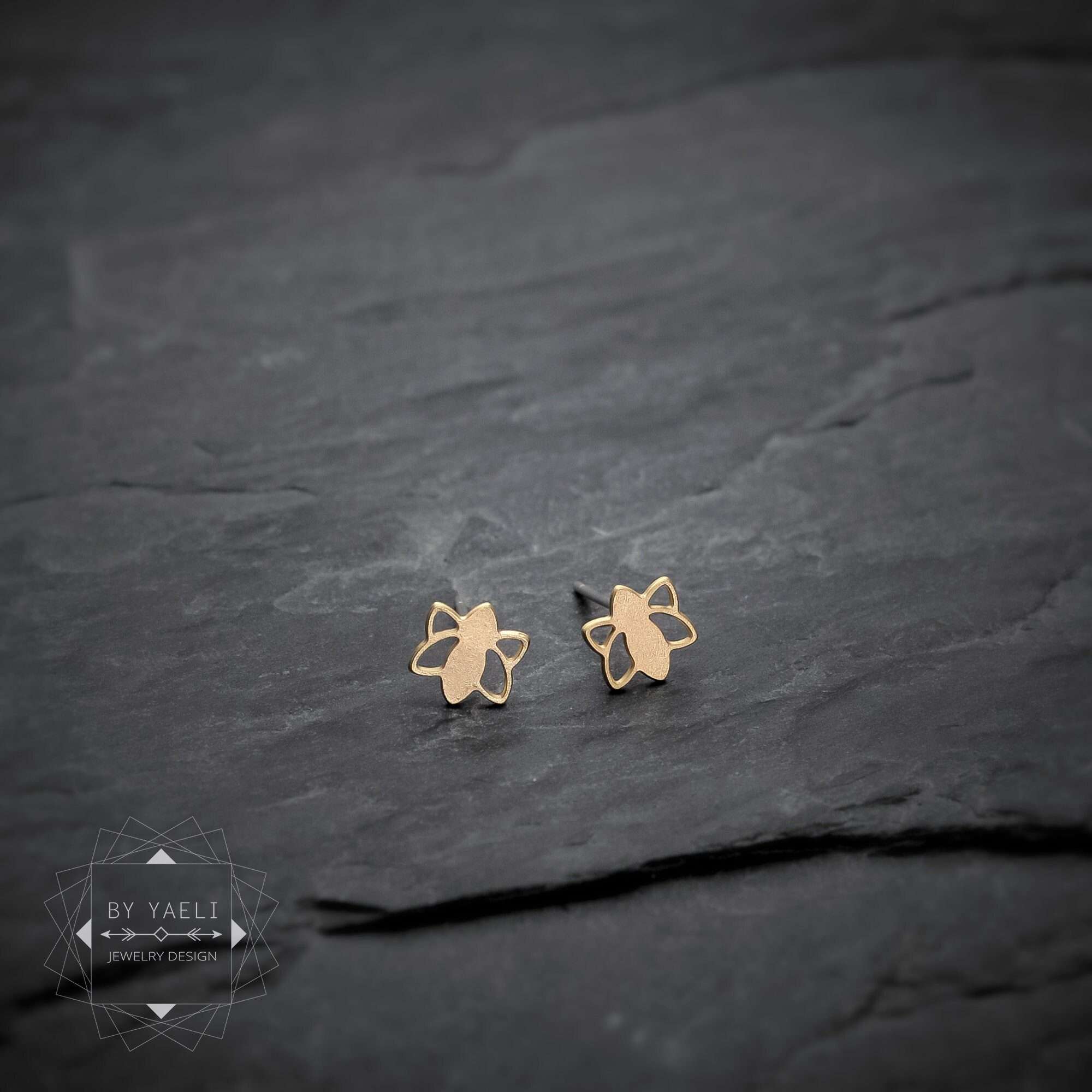 Flower earrings flower stud earrings tiny gold minimalist earrings
