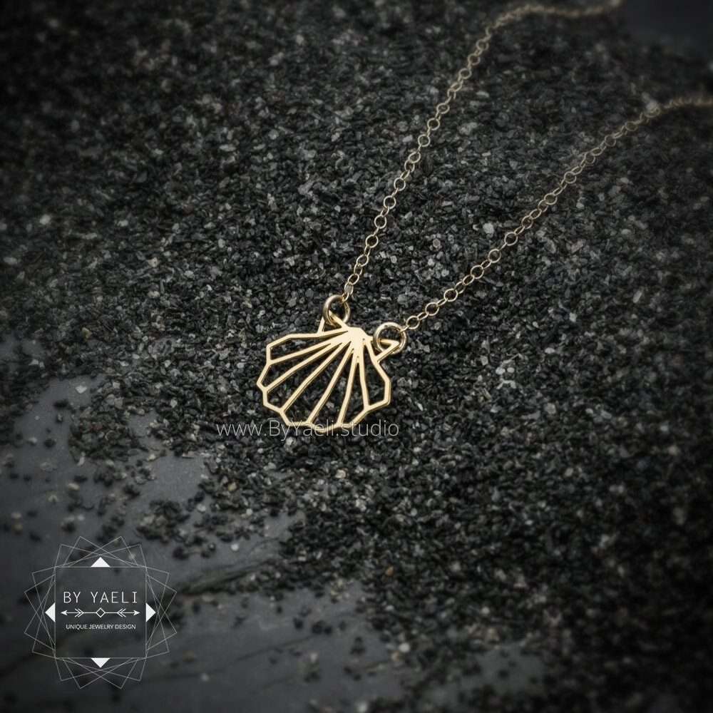 Shell necklace gold seashell necklace dainty ocean necklace