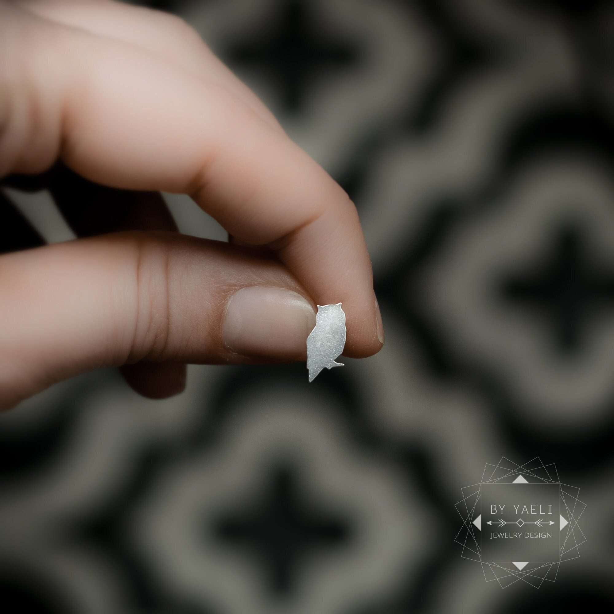 Owl earrings, minimalist bird stud earrings silver owl post