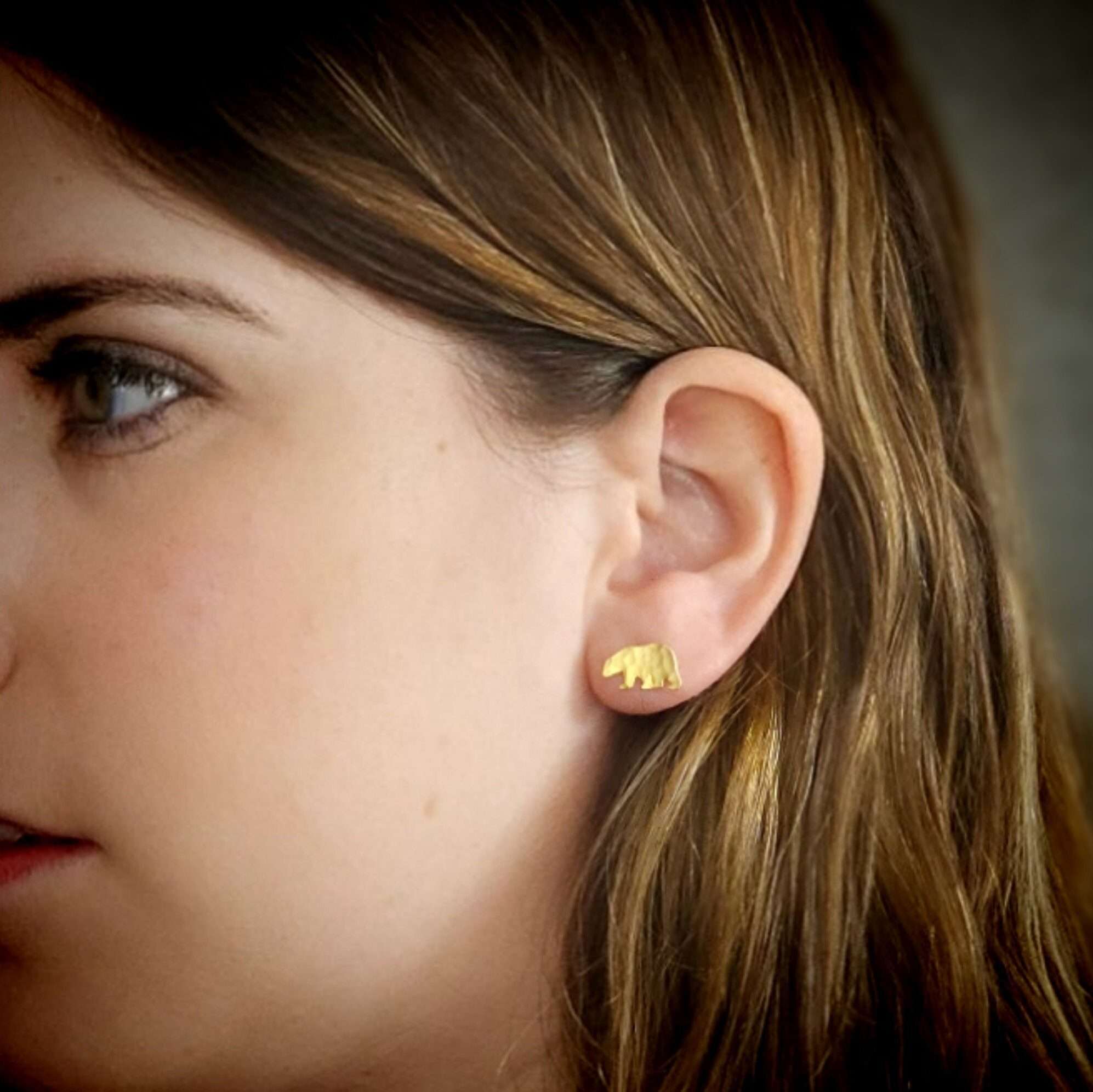 Bear earrings – tiny bear stud earrings, gold bear post earrings gift for mom