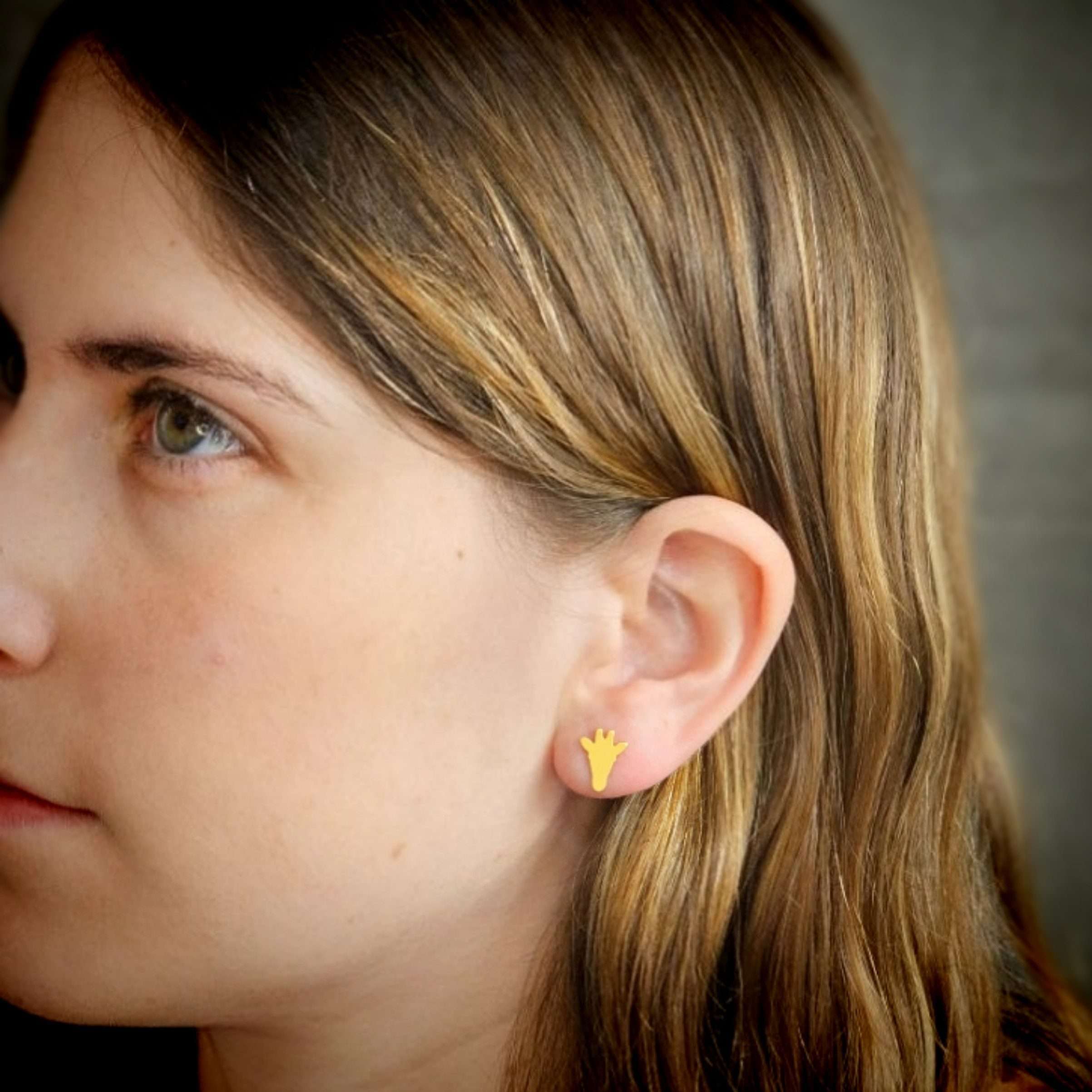 Giraffe earrings tiny giraffe stud earrings gold giraffe post earrings