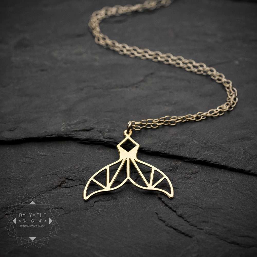 Whale Tail Necklace, Gold Whale Tail, Mermaid Tail Pendant, Gold Charm Ocean Necklace, Sea Lover Necklace.