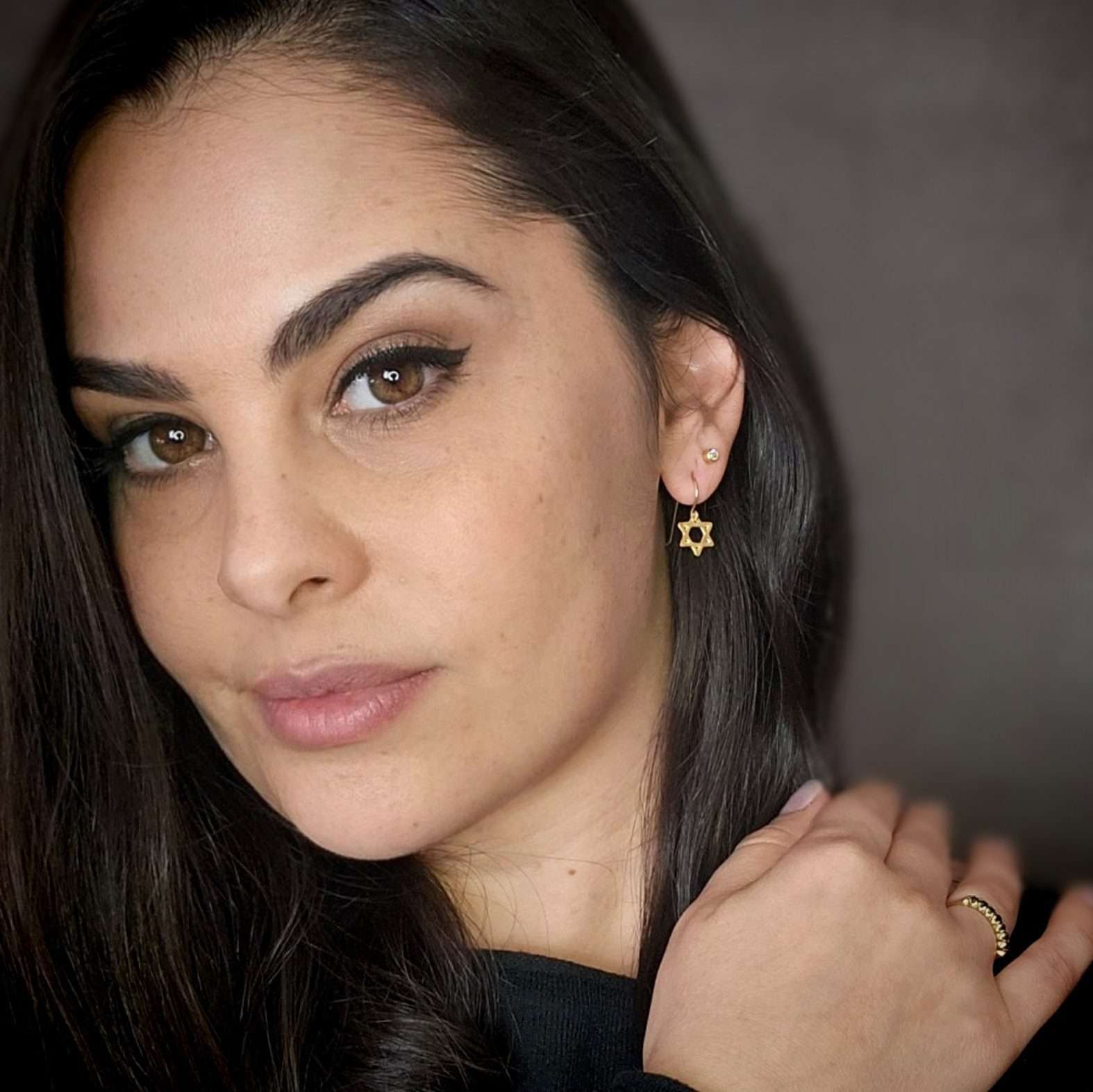 Magen David earrings, gold hammered tiny dangle Jewish earrings