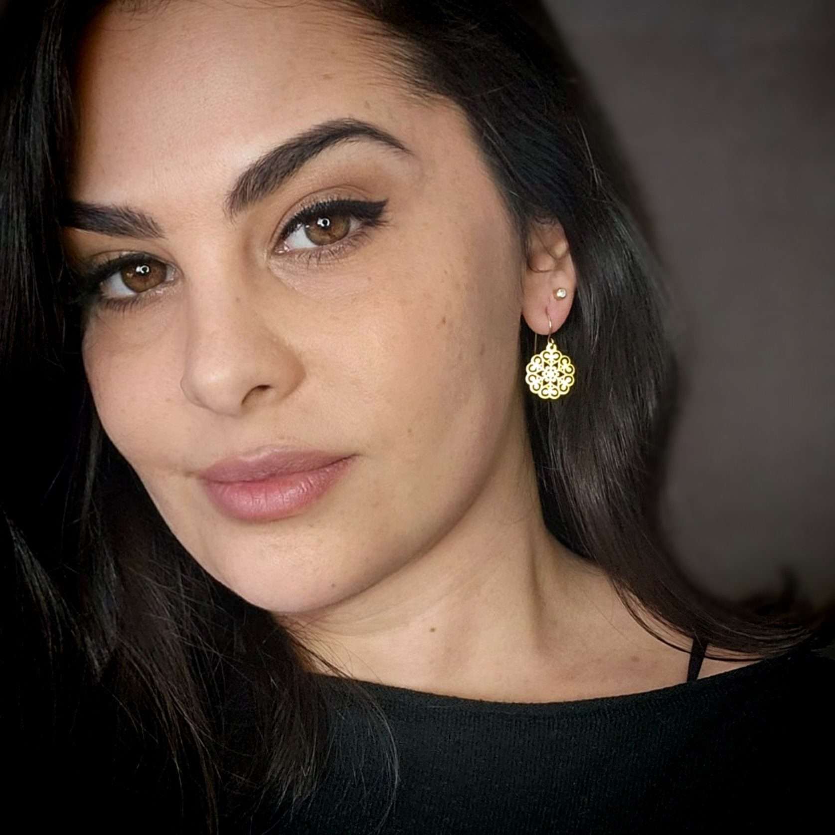 Flower dangle earrings, gold lace flower dangle gold filled earrings.