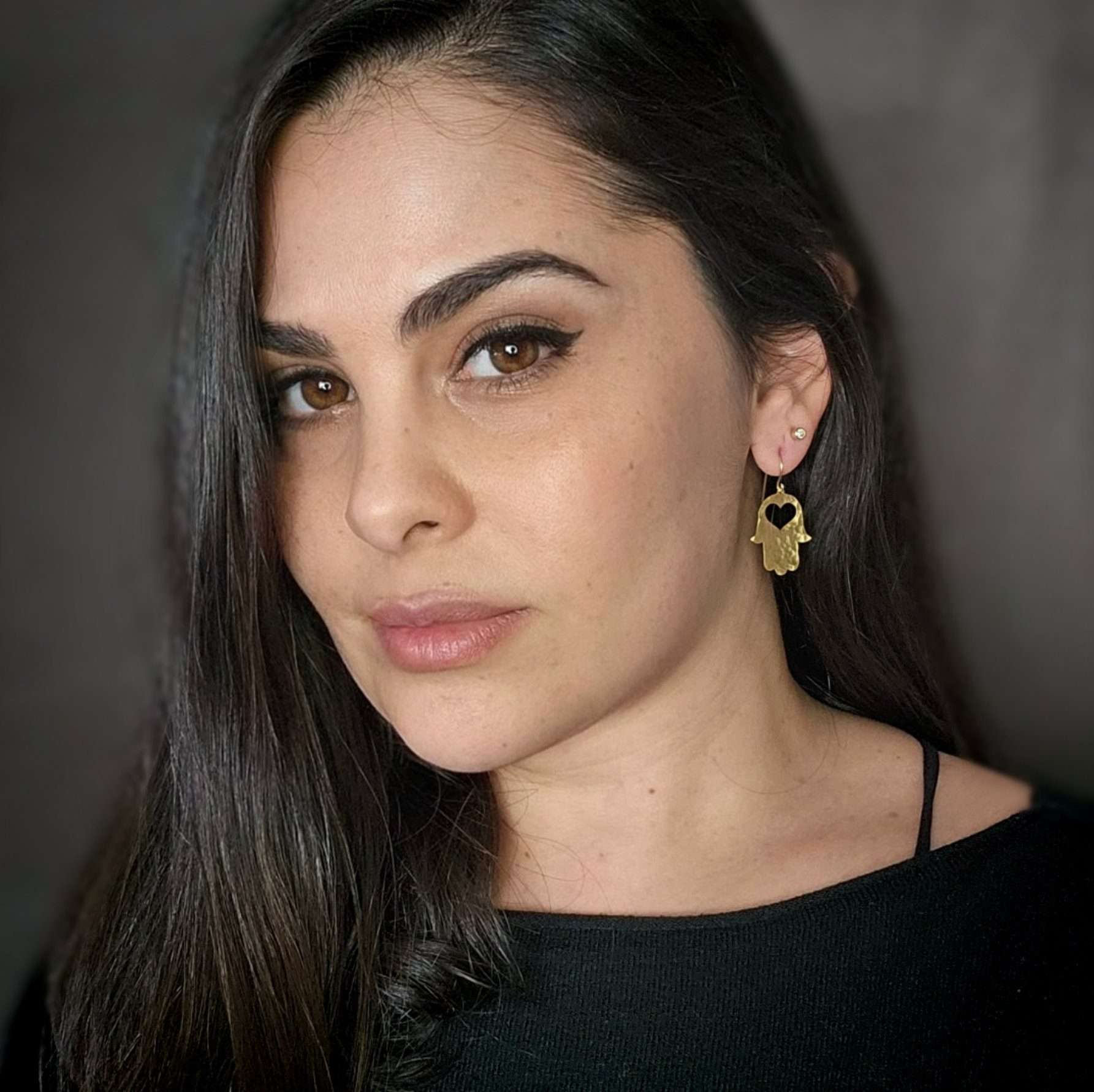 Hamsa earrings, gold hammered hamsa hand with heart dangle earrings