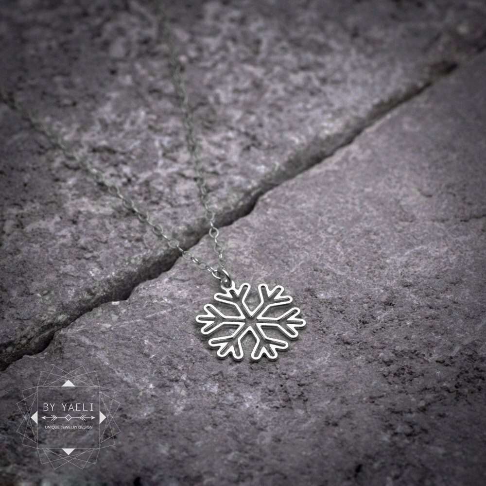 Snowflake necklace minimalist necklace silver snow flake pendant