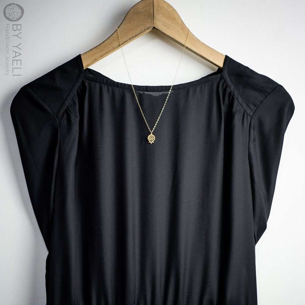 Pomegranate necklace gold pomegranate charm dainty Judaica Jewish jewelry 3 Pomegranate necklace gold pomegranate charm dainty Judaica Jewish jewelry - Image 3