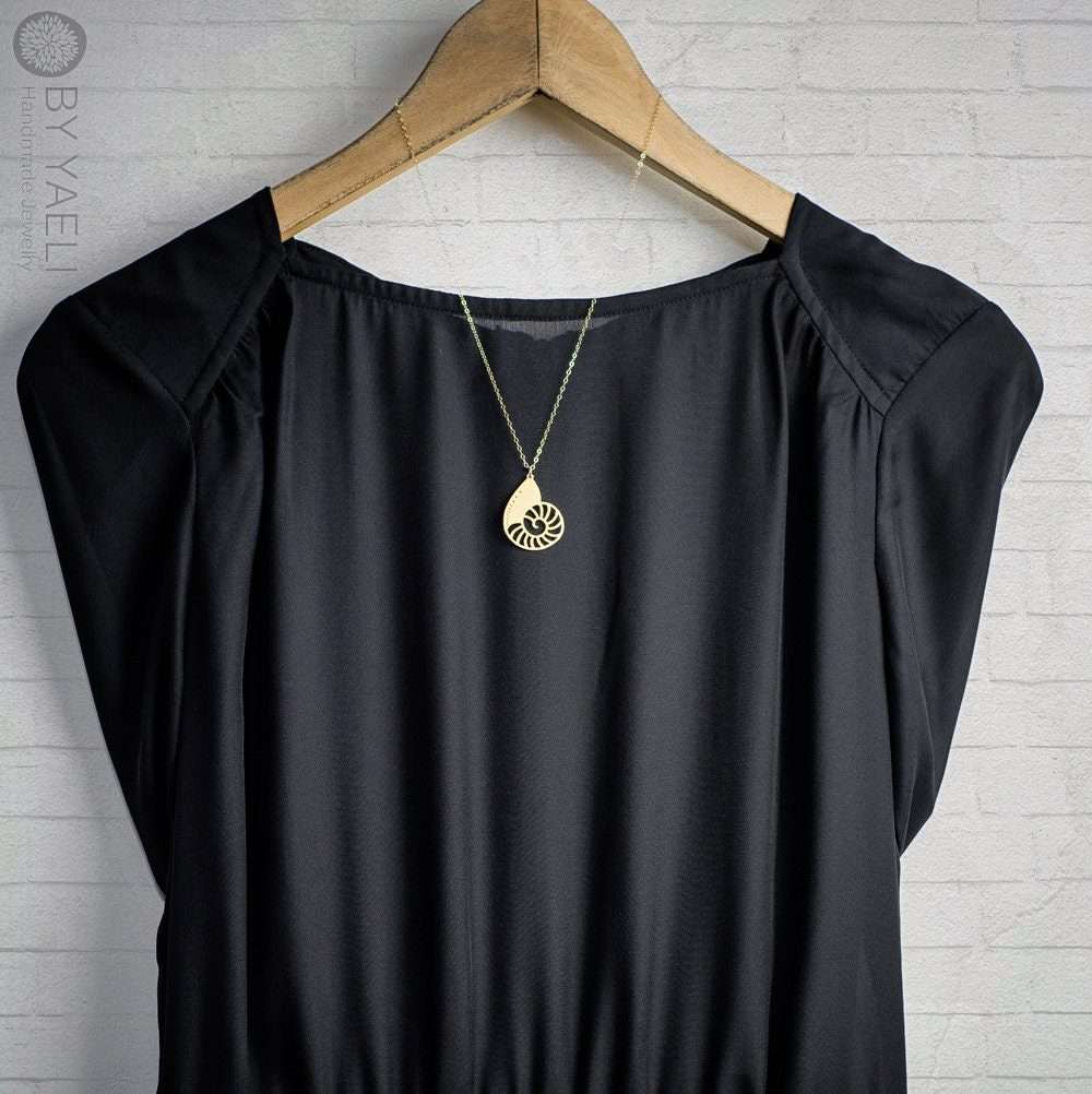 Shell necklace ocean necklace sea shell necklace shell pendant 4 Shell necklace ocean necklace sea shell necklace shell pendant - Image 4