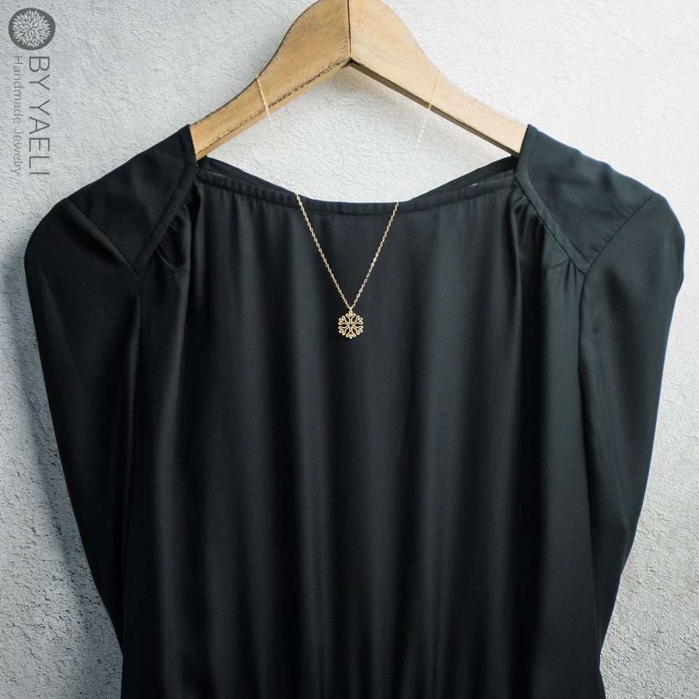 Snowflake necklace minimalist necklace dainty necklace snow flake pendant snow charm