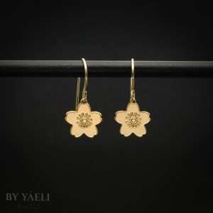 Home 11 Skull dangle earrings – gold skull earrings, goth jewelry, Halloween jewelry (Copy)